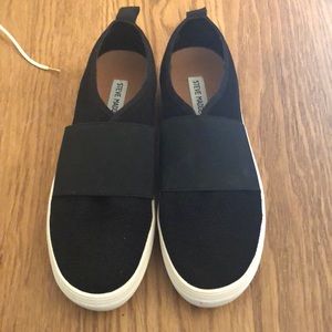 Steve Madden Slide ons